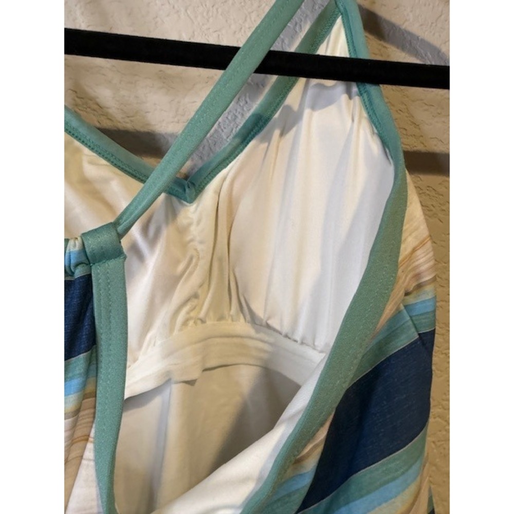 Carve Designs Womens XS Multicolor Striped Halter Swim Top Tankini Shelf Bra - Picture 3 of 5